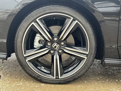 Used 2025 Honda Accord Sport image 23