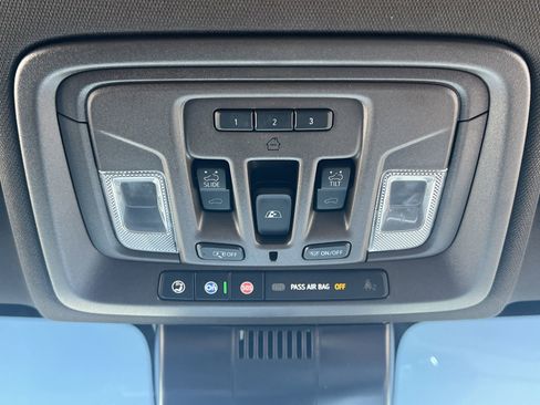 Used 2024 Chevrolet Silverado 1500 LTZ w/ LTZ Convenience Package II image 15