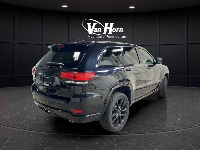 Used 2020 Jeep Grand Cherokee Altitude AWD/4WD image 7