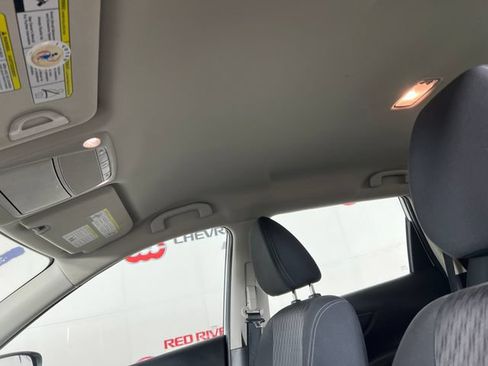Used 2020 Nissan Rogue S FWD image 20
