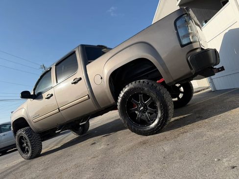 Used 2012 GMC Sierra 1500 SLE w/ Power Tech Package image 3