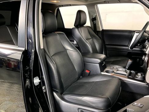 Used 2020 Toyota 4Runner Limited image 7