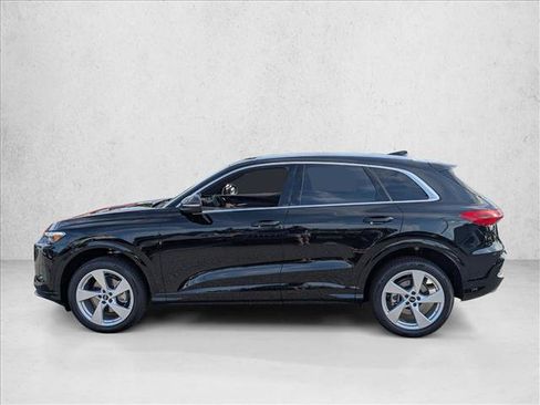 Used 2025 Audi Q5 Premium Plus w/ Premium Plus AWD/4WD image 8