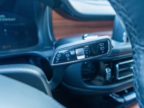 Used 2024 Lincoln Aviator Reserve image 28