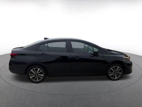 Used 2025 Nissan Versa SV FWD image 16