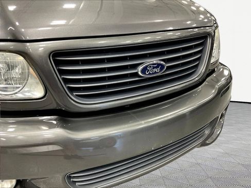 Used 2004 Ford F150 Lightning RWD image 27