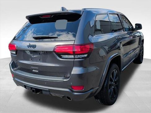 Certified 2020 Jeep Grand Cherokee Altitude AWD/4WD image 6