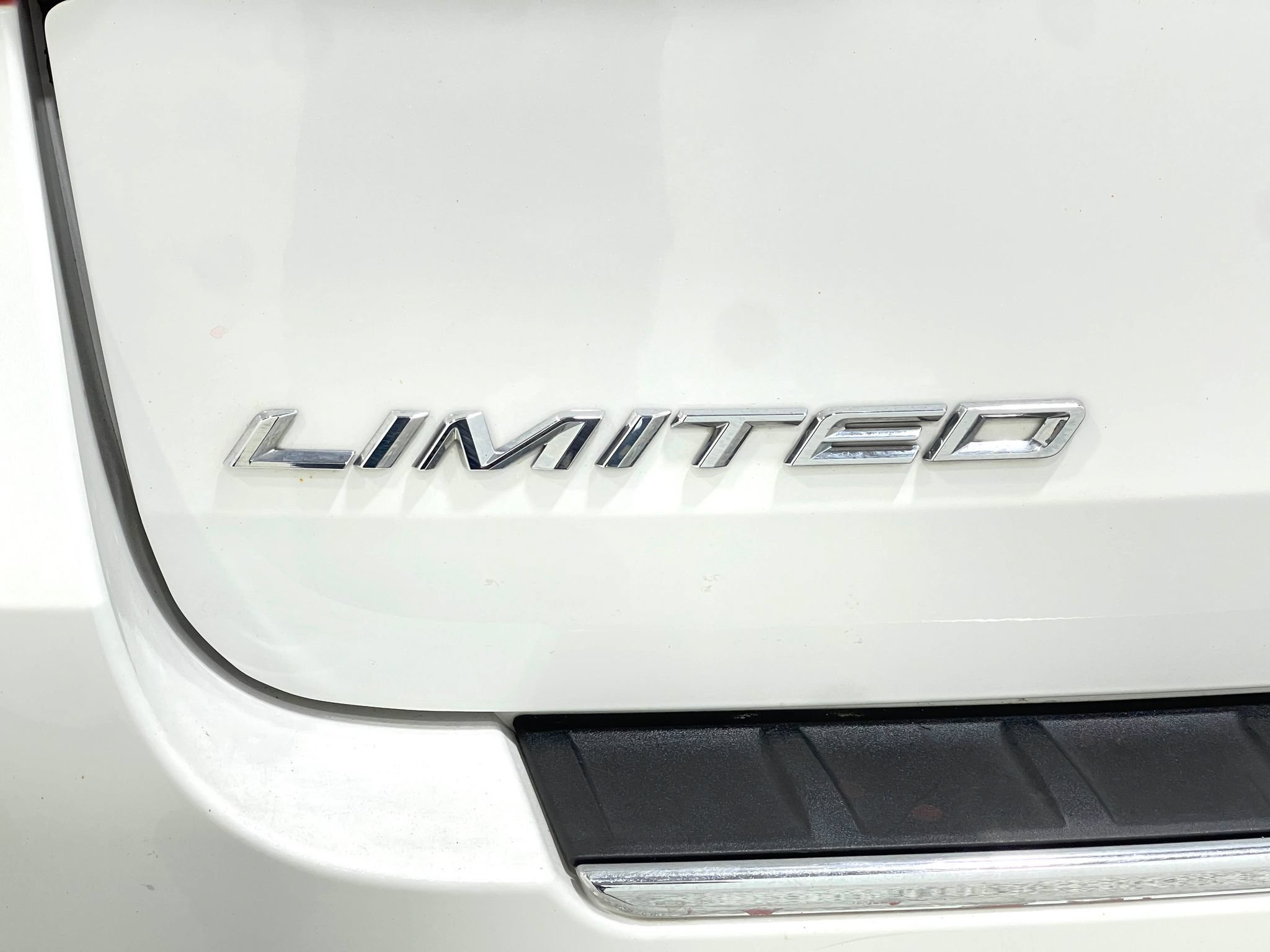 Used 2021 Ford Explorer Limited w/ Hybrid Equipment Group 310A AWD/4WD image 42