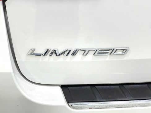 Used 2021 Ford Explorer Limited w/ Hybrid Equipment Group 310A AWD/4WD image 42
