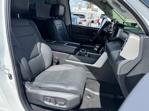 Used 2023 Toyota Tundra Limited AWD/4WD image 18