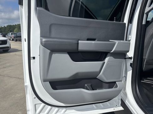 Used 2024 Ford F250 XL w/ STX Appearance Package image 22