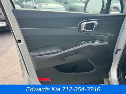 New 2026 Kia Sorento LX image 19