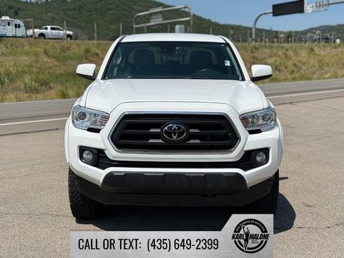 Used 2021 Toyota Tacoma SR5 AWD/4WD image 9