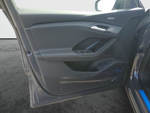 New 2025 Audi Q6 e-tron Premium Plus image 21