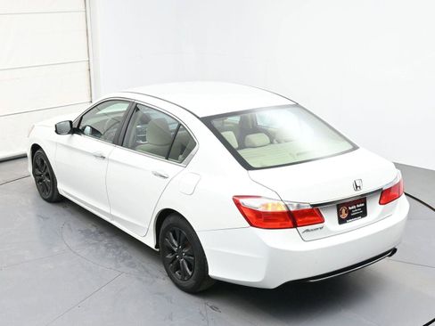 Used 2013 Honda Accord LX image 31