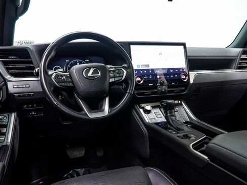 Used 2024 Lexus GX 550 w/ Cold Area Package AWD/4WD image 22