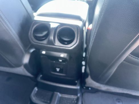Used 2023 Jeep Wrangler Unlimited Sahara w/ Cold Weather Group AWD/4WD image 13