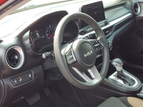 Used 2024 Kia Forte LXS w/ LXS Technology Package FWD image 9