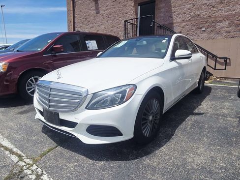 Used 2016 Mercedes-Benz C 300 4MATIC Sedan image 4