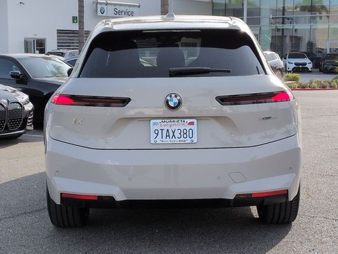 Used 2026 BMW iX xDrive45 image 9