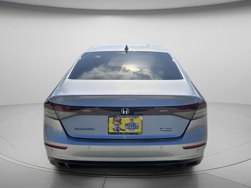 Used 2023 Honda Accord Touring image 6