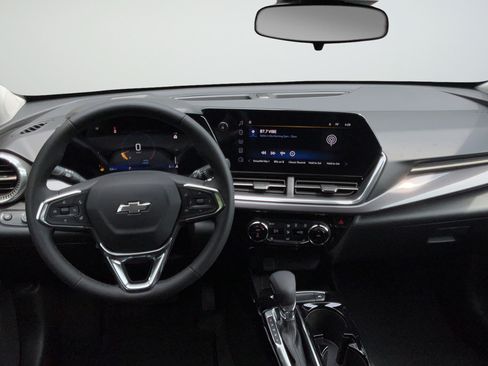 New 2026 Chevrolet Trax ACTIV w/ Driver Confidence Package FWD image 10