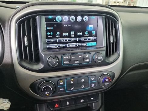 Used 2018 GMC Canyon SLE w/ SLE Convenience Package RWD image 9