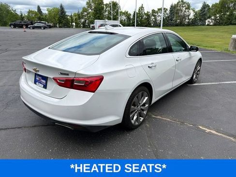 Used 2018 Chevrolet Malibu Premier w/ Premier True North Edition FWD image 4