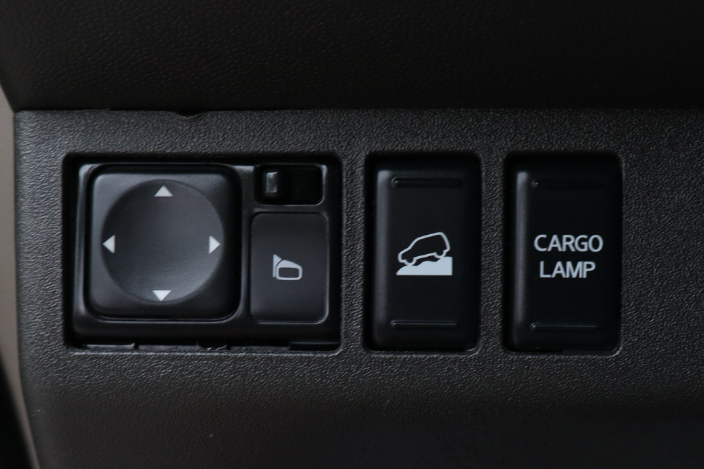 Used 2019 Nissan Frontier PRO-4X AWD/4WD image 22