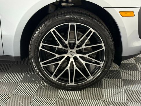 New 2026 Porsche Macan S image 14