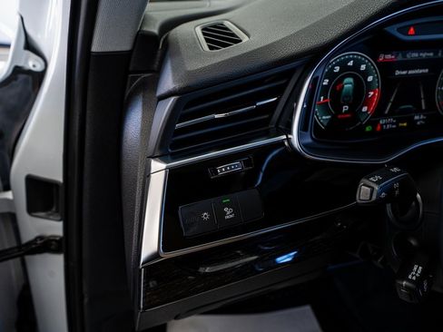 Used 2021 Audi Q7 2.0T Premium Plus w/ Executive Package image 40