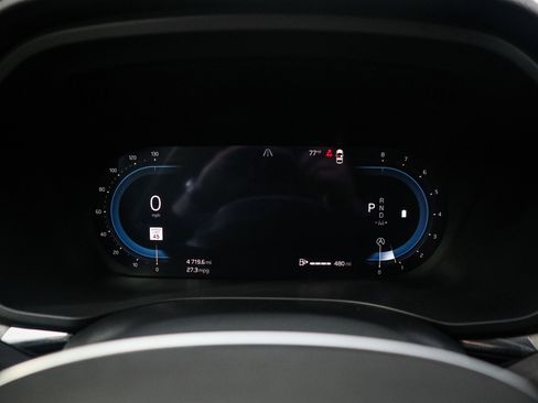 Used 2025 Volvo XC60 B5 Plus image 21