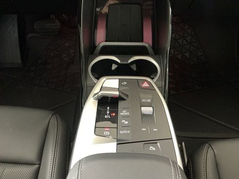 Certified 2025 BMW X1 xDrive28i w/ Technology Package image 13