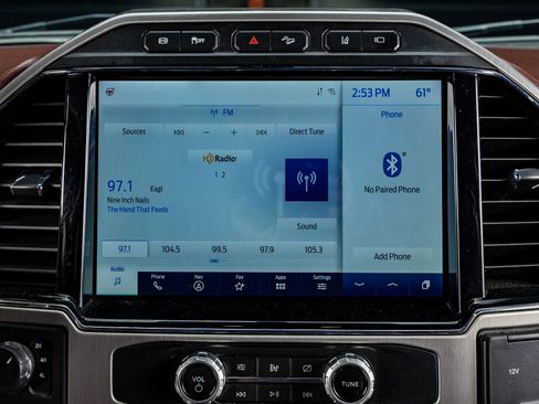 Used 2022 Ford F250 Platinum w/ FX4 Off-Road Package image 25