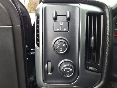 Used 2016 Chevrolet Silverado 1500 LT w/ Midnight Edition image 5