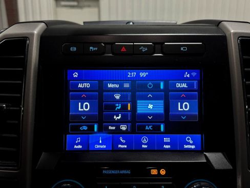 Used 2021 Ford F250 Lariat w/ Lariat Ultimate Package AWD/4WD image 9