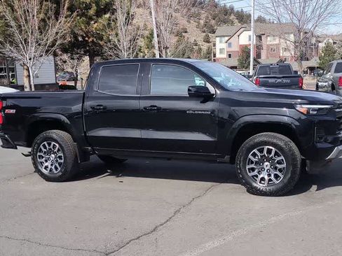 Used 2024 Chevrolet Colorado Z71 w/ Z71 Convenience Package 2 image 2