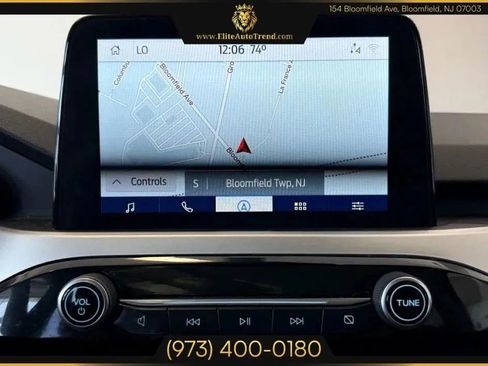 Used 2020 Ford Escape SEL image 17