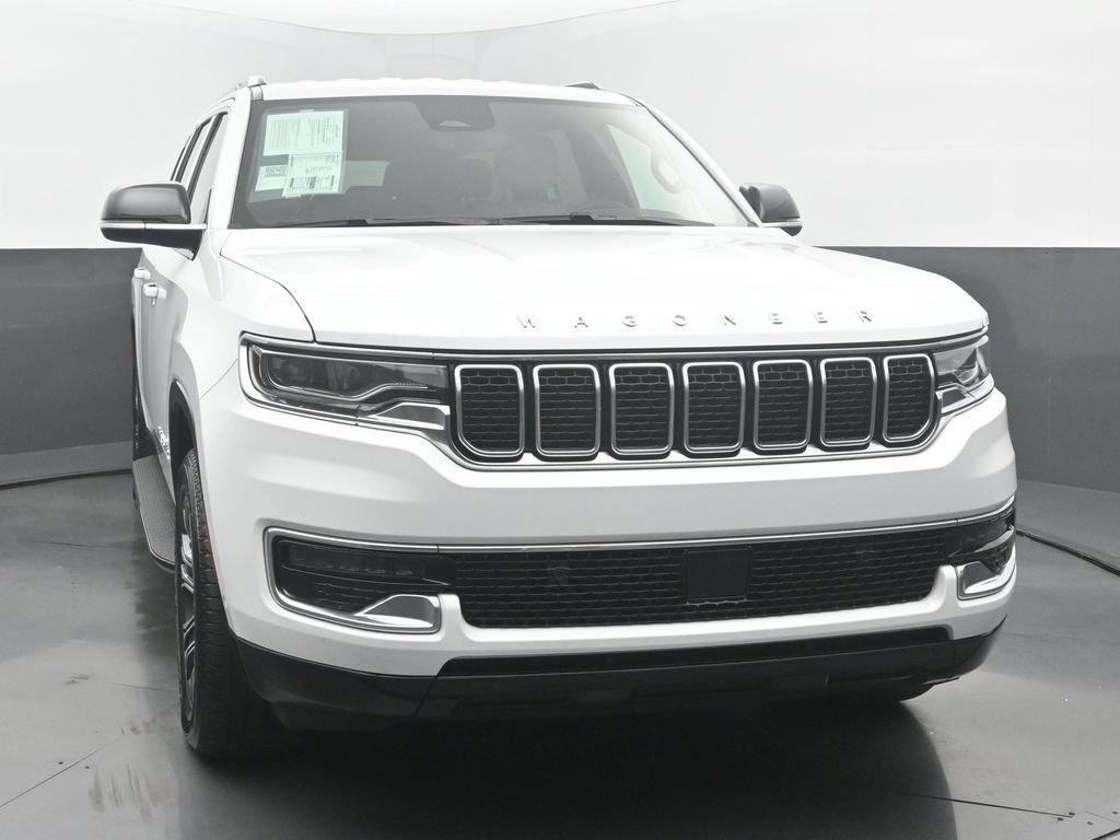 Used 2025 Jeep Wagoneer L 4WD image 9