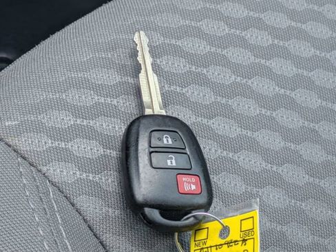 Used 2021 Toyota Tacoma SR5 image 26