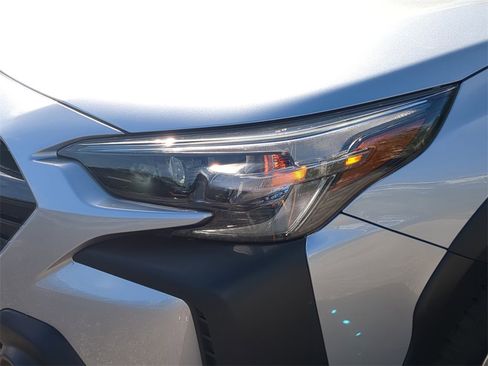 Certified 2025 Subaru Outback Premium image 7