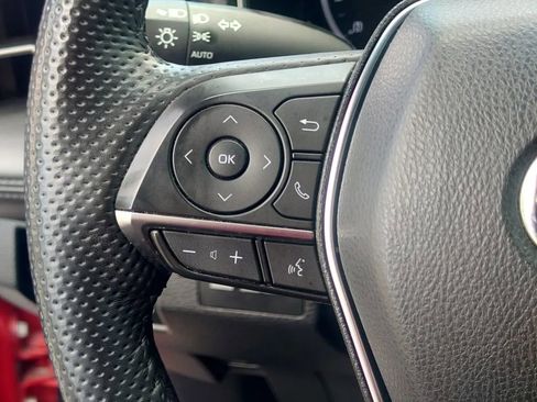 Used 2022 Toyota Avalon Limited image 19