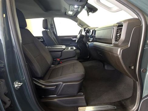 Used 2025 Chevrolet Silverado 1500 LT AWD/4WD image 7