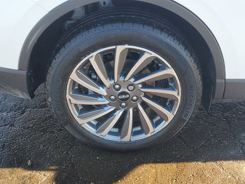 Certified 2023 Lincoln Corsair Reserve w/ Equipment Group 201A image 7