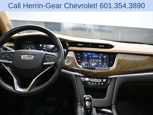 Used 2020 Cadillac XT6 Premium Luxury w/ Platinum Package FWD image 19