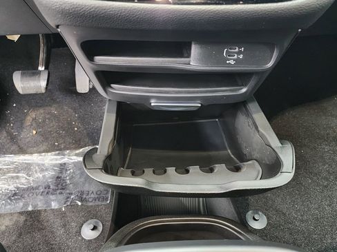 New 2026 Chrysler Pacifica Select image 25