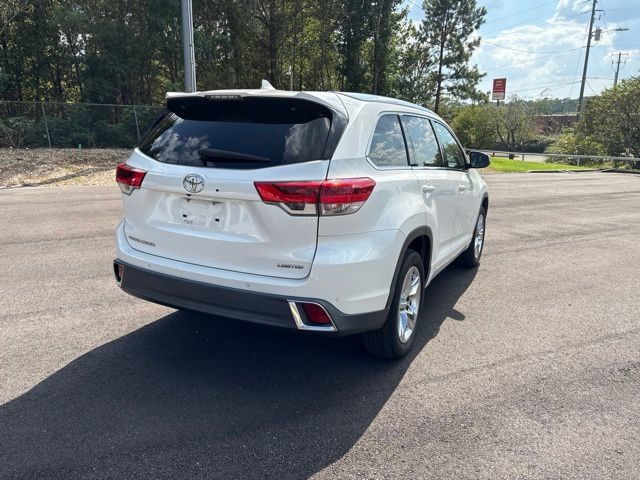 Used 2019 Toyota Highlander Limited FWD image 7