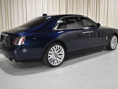 Certified 2025 Rolls-Royce Ghost AWD/4WD image 2
