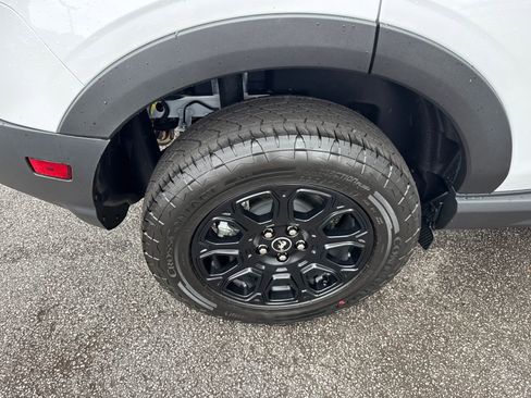 New 2025 Ford Bronco Sport Badlands image 17