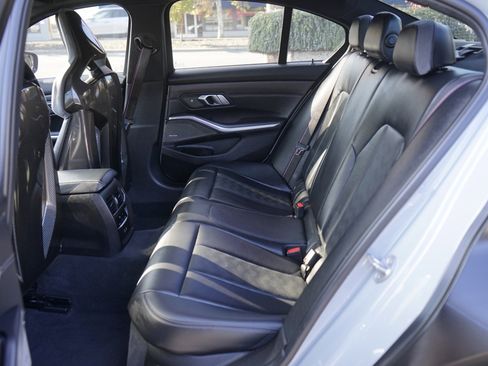 Used 2021 BMW M3 Competition w/ M Carbon Exterior Package image 21